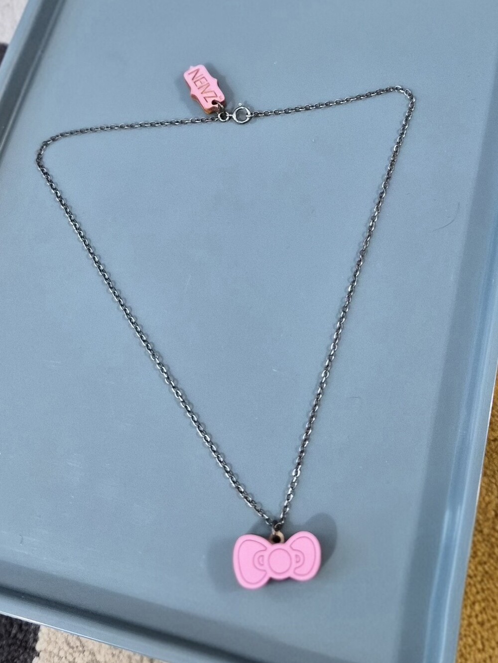 RARE Neivz X Sanrio Hello Kitty Bow Necklace